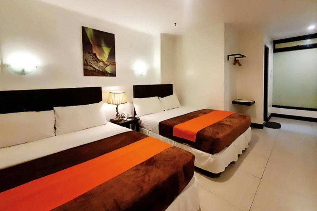 A Hotel Baguio Багио Экстерьер фото