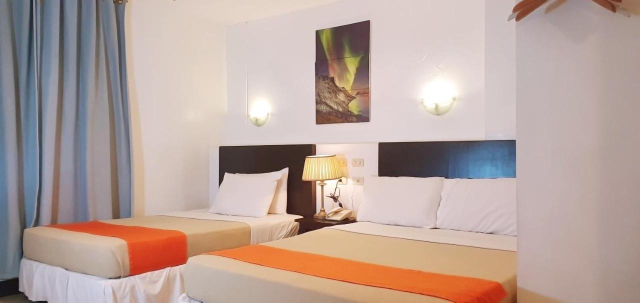 A Hotel Baguio Багио Экстерьер фото