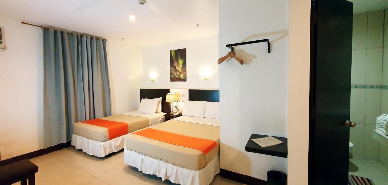 A Hotel Baguio Багио Экстерьер фото