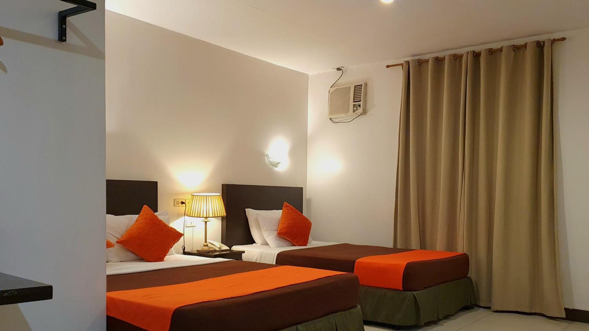 A Hotel Baguio Багио Экстерьер фото