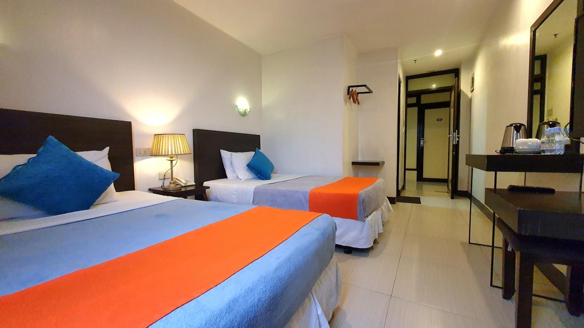 A Hotel Baguio Багио Экстерьер фото